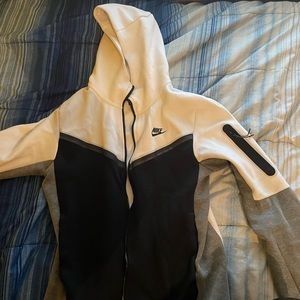 Nike tech fleece